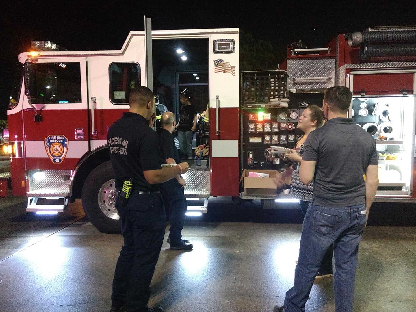 HCESD 48 giving a tour of a fire truck